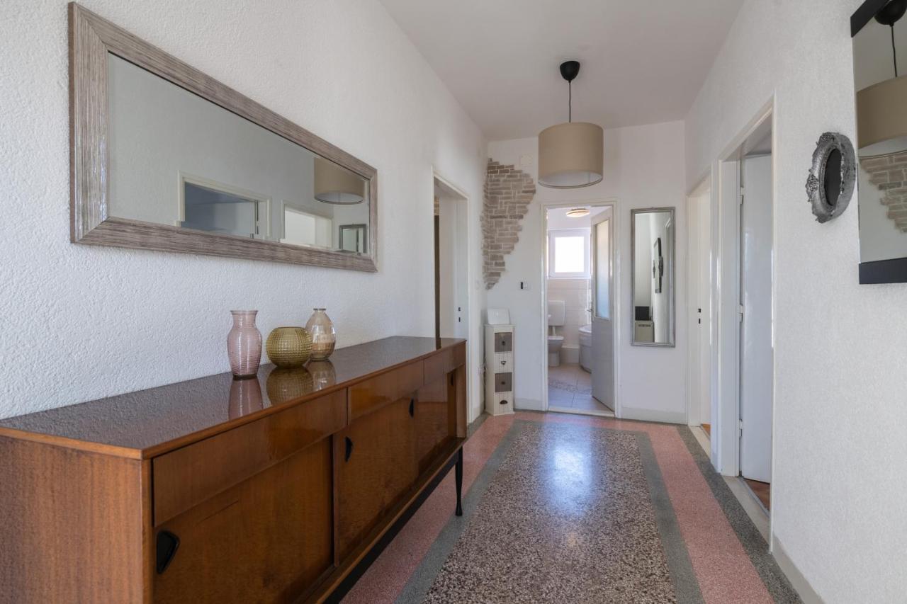 Villa Daniel Pola Esterno foto